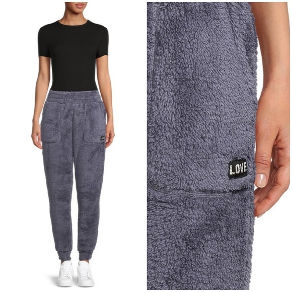 Fuzzy pants! - Picture 2 of 12